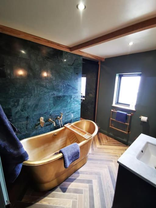 The Architects Home Стоу на Вёлд Экстерьер фото